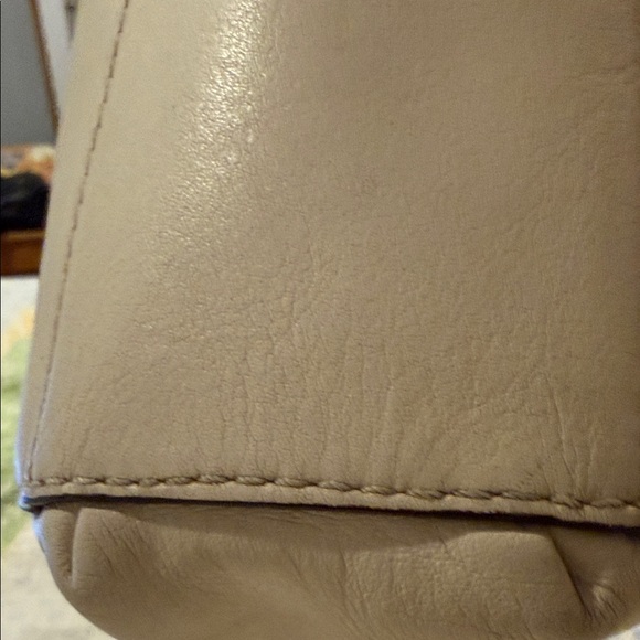 Michael Kors Matilda Large Leather Shoulder Bag - Picture 6 of 12